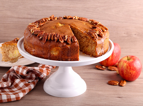 Spiced apple cider cake with pecan