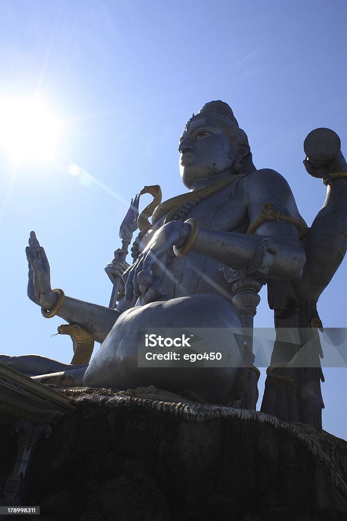 Statua di Shiva - Foto stock royalty-free di Ambientazione esterna