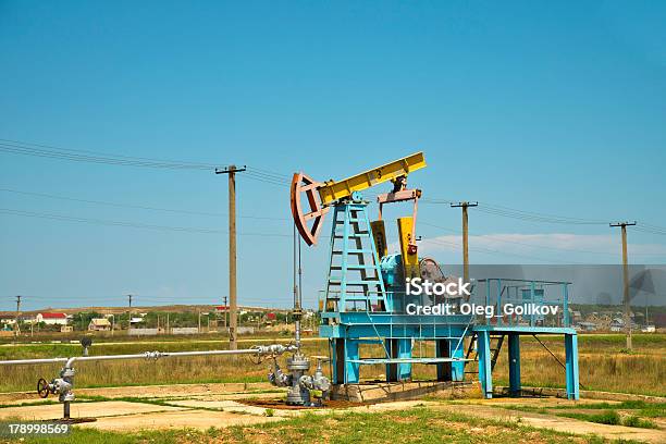 Foto de Jack De Bomba De Óleo Em Funcionamento e mais fotos de stock de Abastecer - Abastecer, Ajardinado, Campo