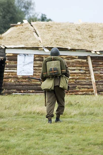 istock Soldier; staged battlefield 178998760