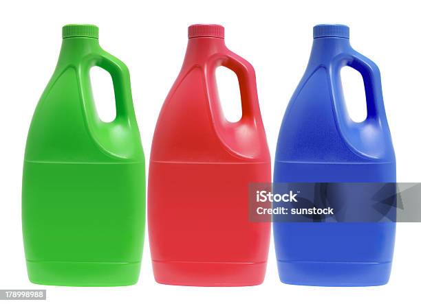 Plástico Botellas De Detergente Foto de stock y más banco de imágenes de Artículos de limpieza - Artículos de limpieza, Botella, Colores