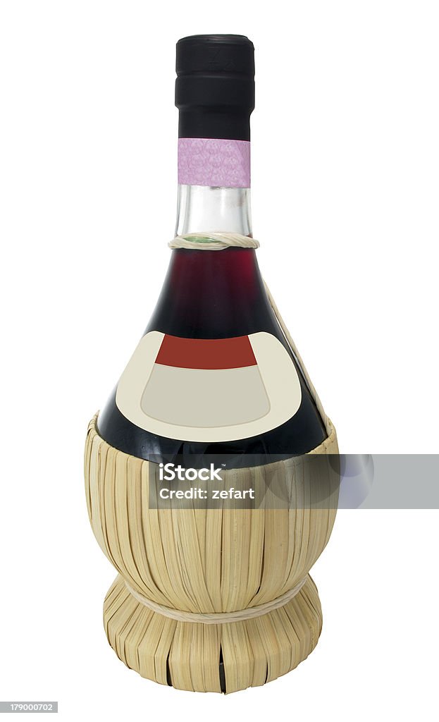 Botella de vino tinto de paja Cubierta inferior, aislado - Foto de stock de Bebida libre de derechos