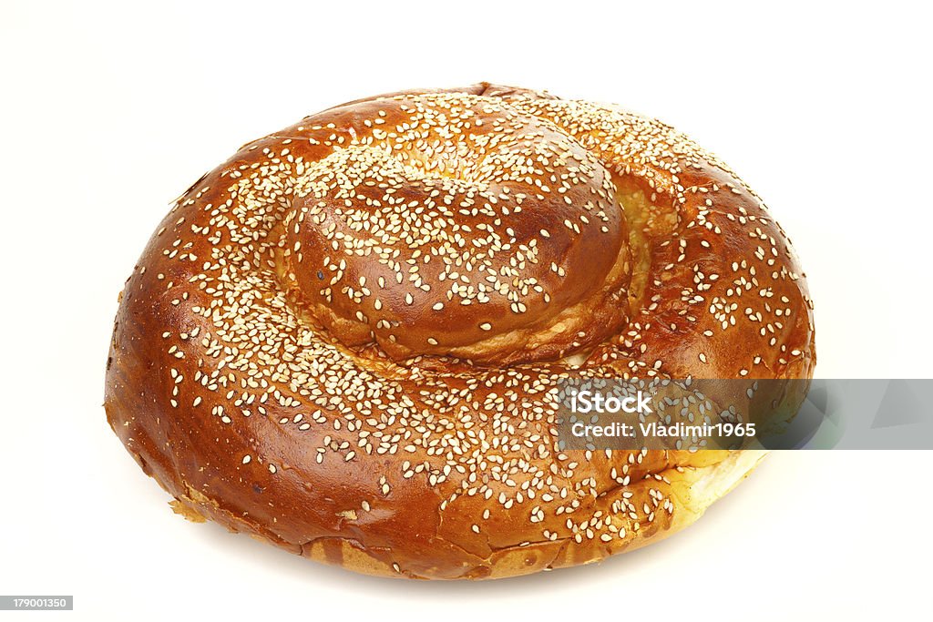 Beaucoup de blanc graines sur un parcours sabbath challah - Photo de Challah libre de droits