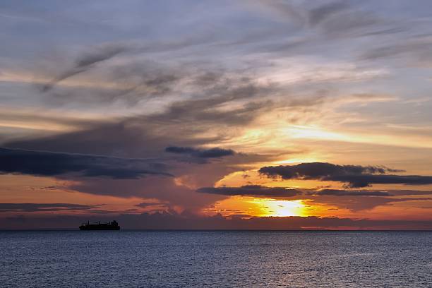 istock tanker in the sunset 179002129
