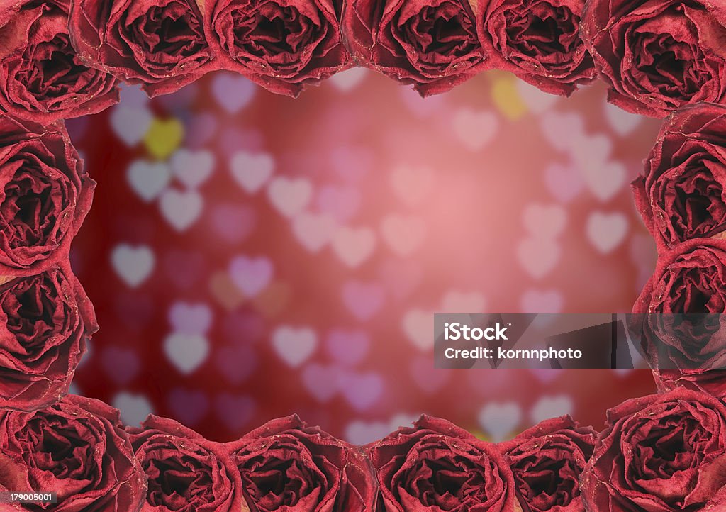 Сухие Красные розы кадр в форме сердца на фоне боке размытия - Стоковые фото Без людей роялти-фри