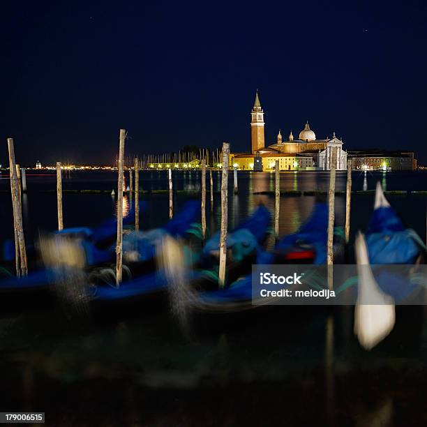 La Luz De Venecia Larga Exposición Por La Noche Foto de stock y más banco de imágenes de Agua - Agua, Aire libre, Arquitectura