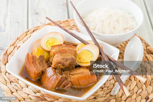 Thit Heo Kho Trung - Fotografie stock e altre immagini di Maiale - Carne - Maiale - Carne, Noce di cocco, Stufato