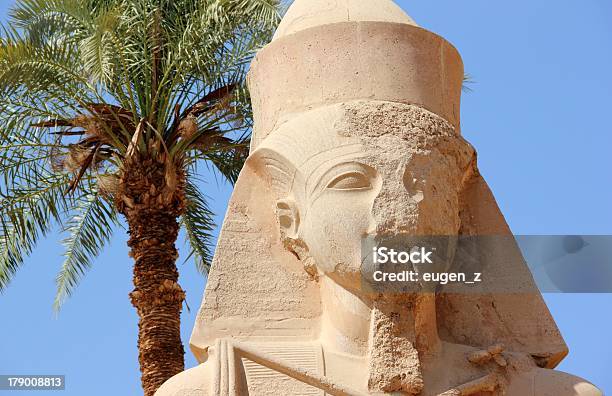 Statua Di Ramses Ii Tempio Di Karnak Luxor Egitto - Fotografie stock e altre immagini di Africa