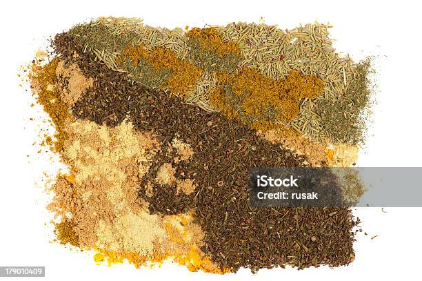 Spices Foto de stock y más banco de imágenes de Aderezo - Aderezo, Alimento, Canela - Especia