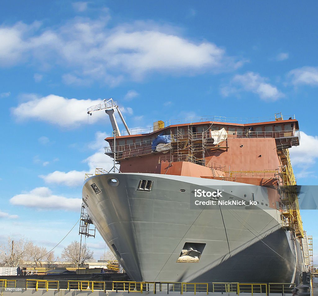 a construção de um navio em doca seca Estaleiro - Royalty-free Ancorado Foto de stock