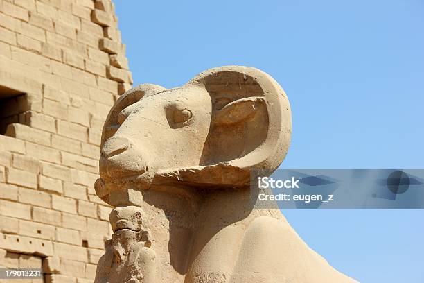 Esfinge O Templo De Karnak Complexo De Luxor Egito - Fotografias de stock e mais imagens de Alívio