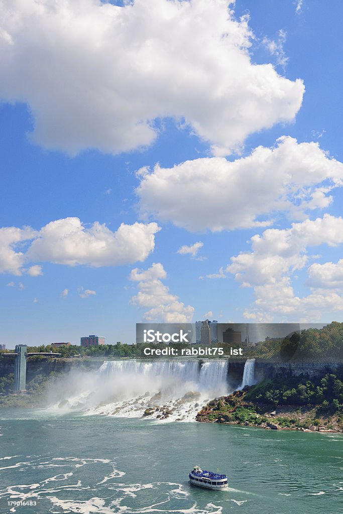 Niagara Falls mit dem Boot - Lizenzfrei Blau Stock-Foto