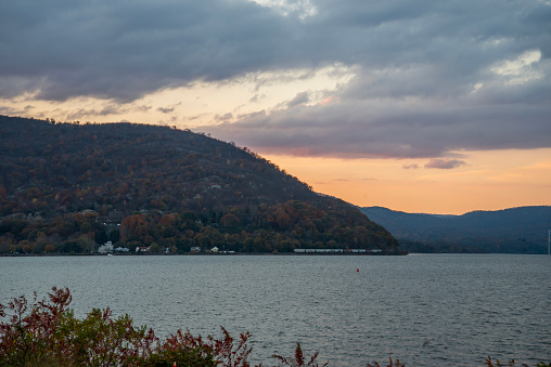 A view of a sunset in the mountains