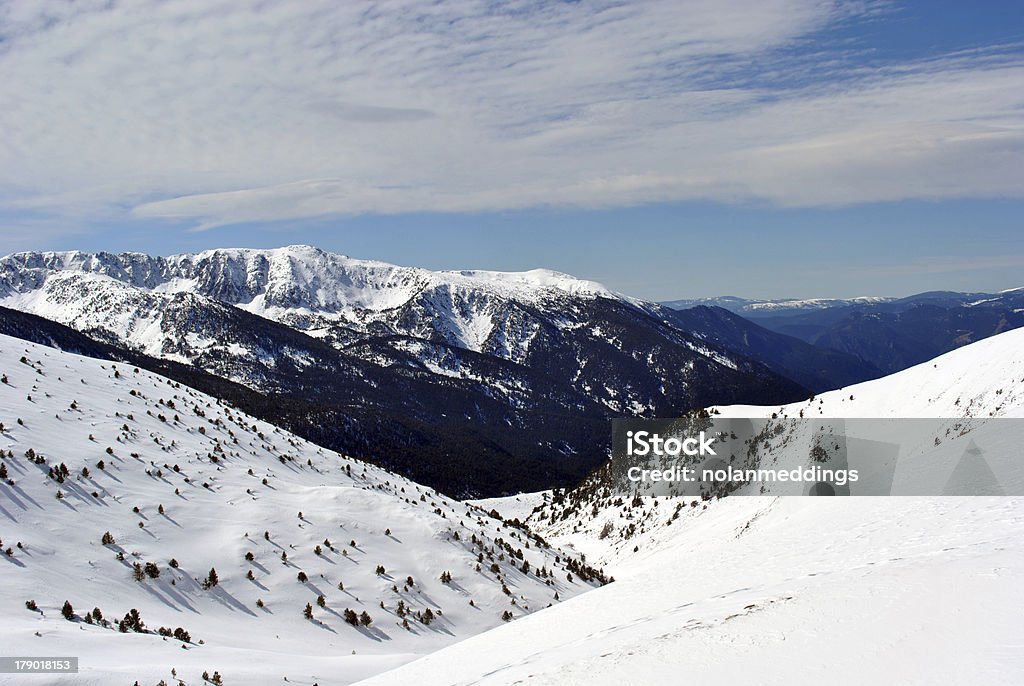 Montanhas cobertas de neve em Andorra - Royalty-free Andorra Foto de stock