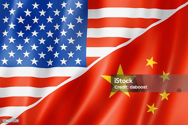 Usa Und Chinaflagge Stockfoto und mehr Bilder von China - China, Amerikanische Flagge, Friedenssymbol