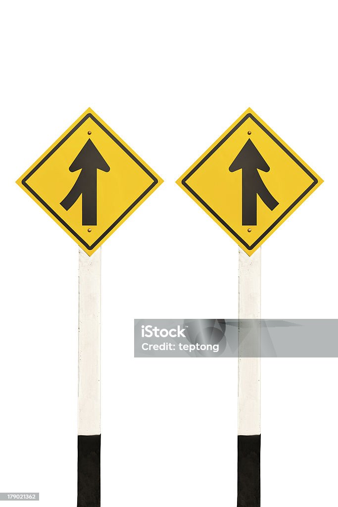 Immettersi sulla corsia di sinistra e destra strada cartello - Foto stock royalty-free di Segnale di raccordo stradale