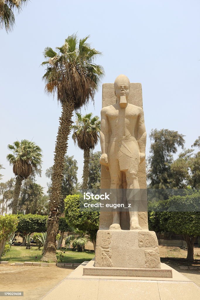 Statua di Ramses II a Memphis, Egitto. - Foto stock royalty-free di Alabastro
