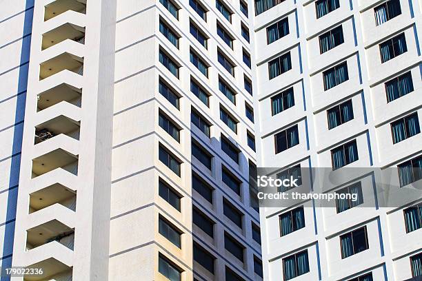 Photo libre de droit de Extérieur Du Bâtiment De Lhôtel De Luxe Avec Une Architecture Moderne banque d'images et plus d'images libres de droit de Appartement