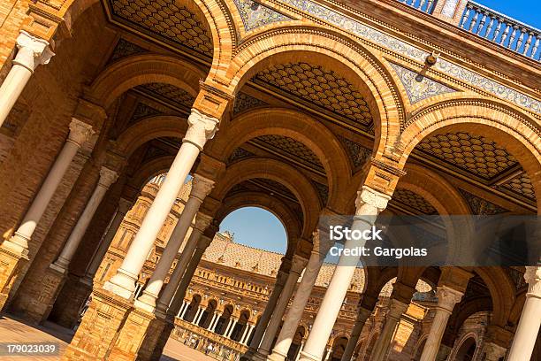 Arches Des Hauptgebäudes Plaza De Espana Stockfoto und mehr Bilder von Andalusien - Andalusien, Architektonische Säule, Architektur