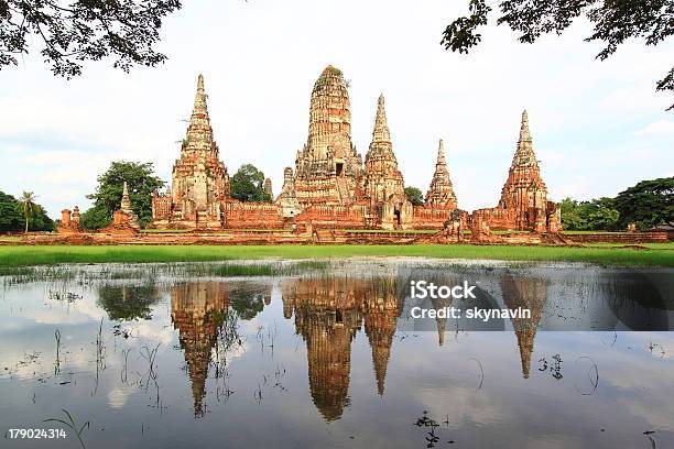 Foto de Wat Chaiwatthanaram Ayutthaya Tailândia e mais fotos de stock de Antigo - Antigo, Arquitetura, Ayuthaya