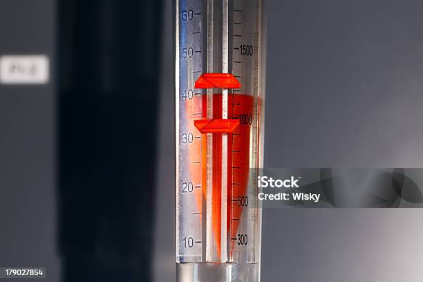 Filtro Para As Medições Com Sorvete De Laranja - Fotografias de stock e mais imagens de Barómetro - Barómetro, Ciência, Controlo