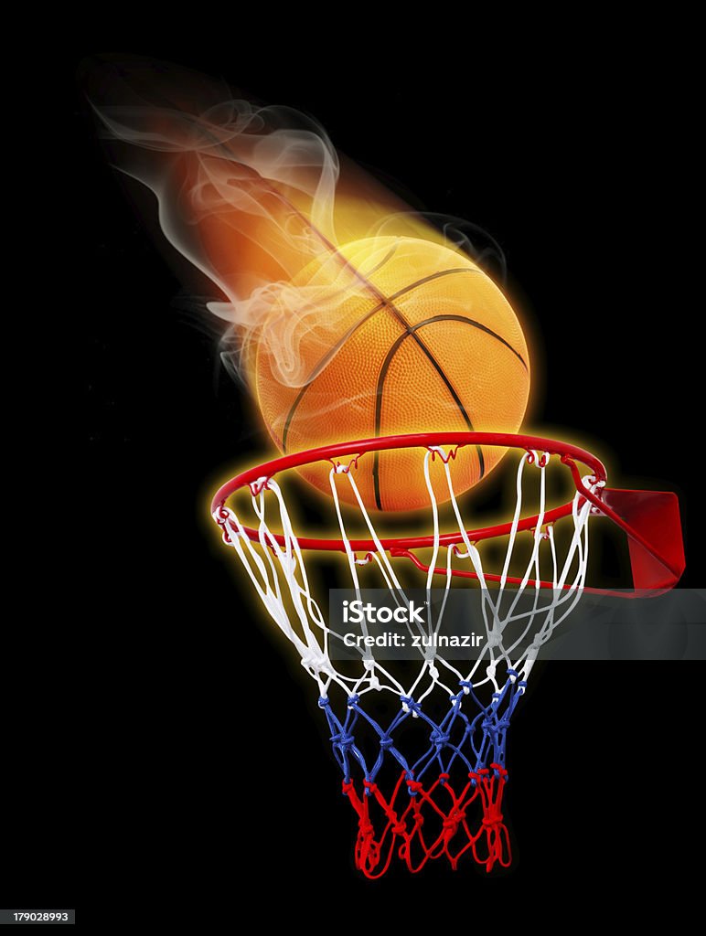 Basket su fuoco - Foto stock royalty-free di Basket