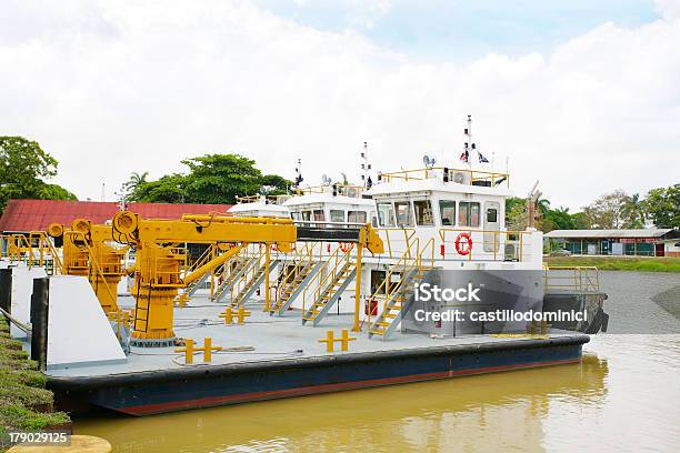 Hafen In Panama Canal Stockfoto und mehr Bilder von Ausgedörrt - Ausgedörrt, Bahngleis, Behälter