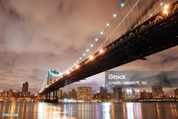 Puente De La Ciudad De Nueva York Manhattan Foto de stock y más banco de imágenes de Agua - Agua, Aire libre, Anochecer