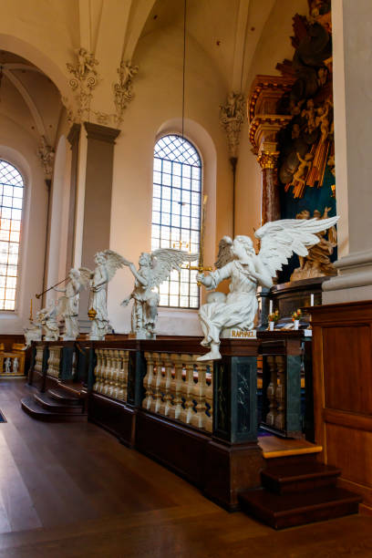 interior of church of our saviour in copenhagen, denmark - denmark indoors church angel imagens e fotografias de stock