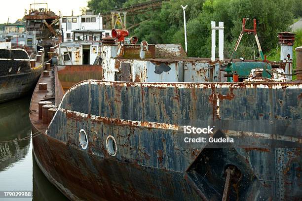 Foto de Navios Naufragados e mais fotos de stock de Abandonado - Abandonado, Acabado, Antigo