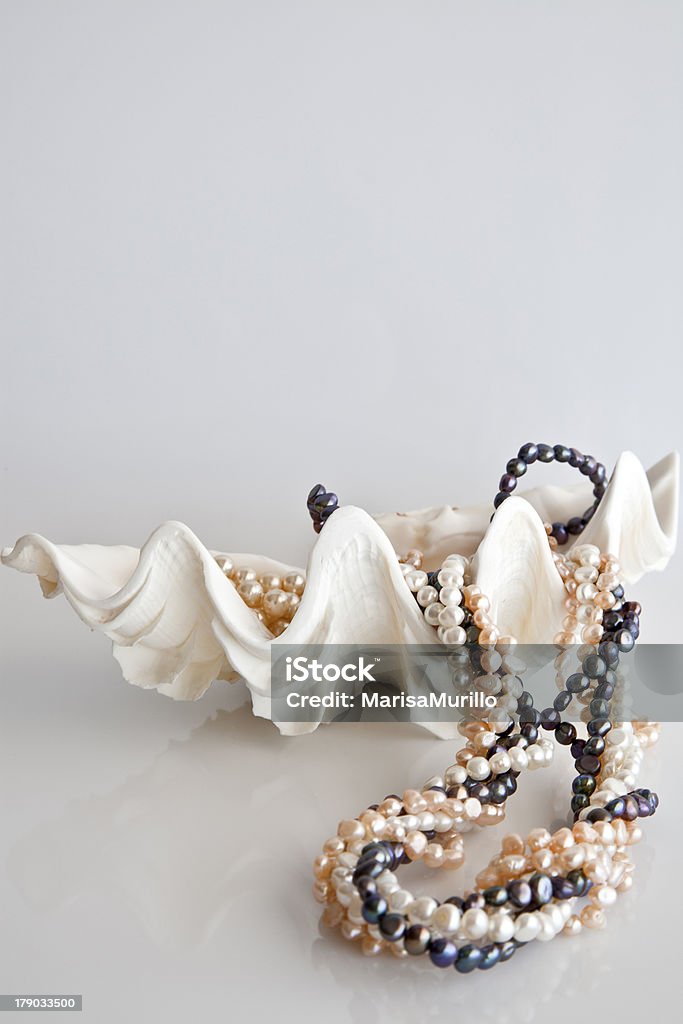 Des colliers de perles. - Photo de Bijou libre de droits
