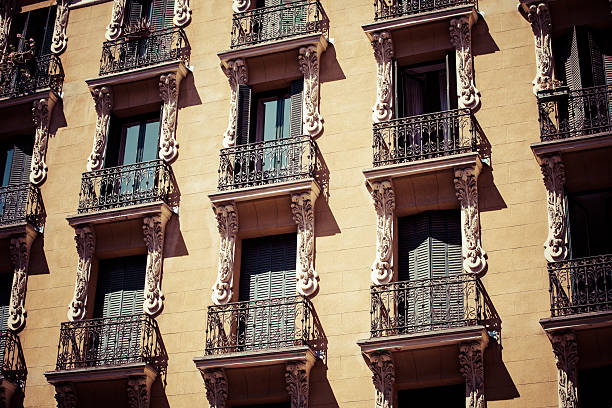 istock Mediterranean architecture in Spain. Old apartment building, Madrid. 179034359