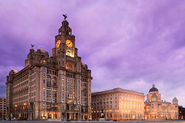 liverpool pier head purple night - liverpool england pierhead famous place stock-fotos und bilder