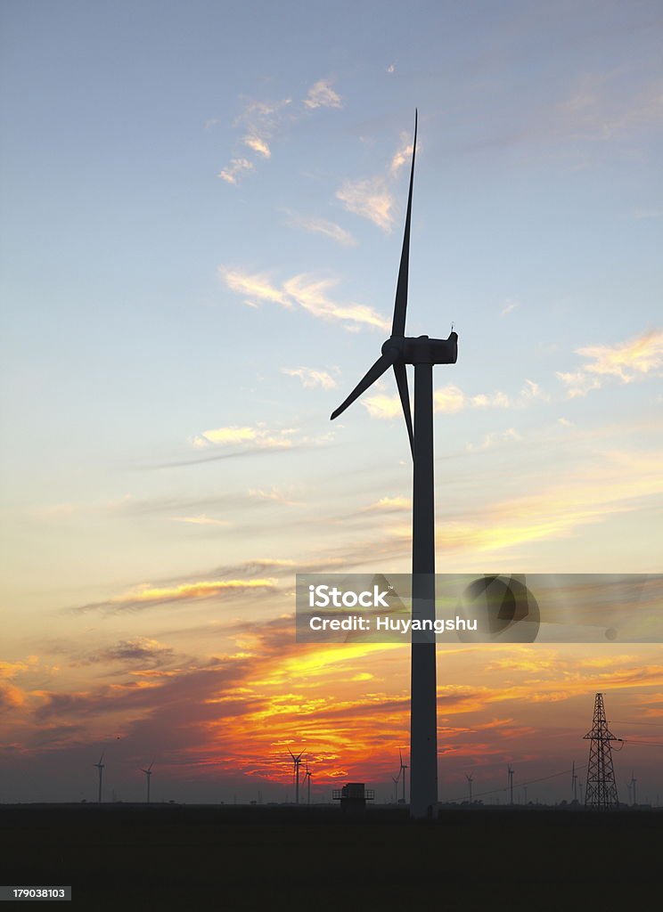 Windmill des générateurs - Photo de Ciel libre de droits