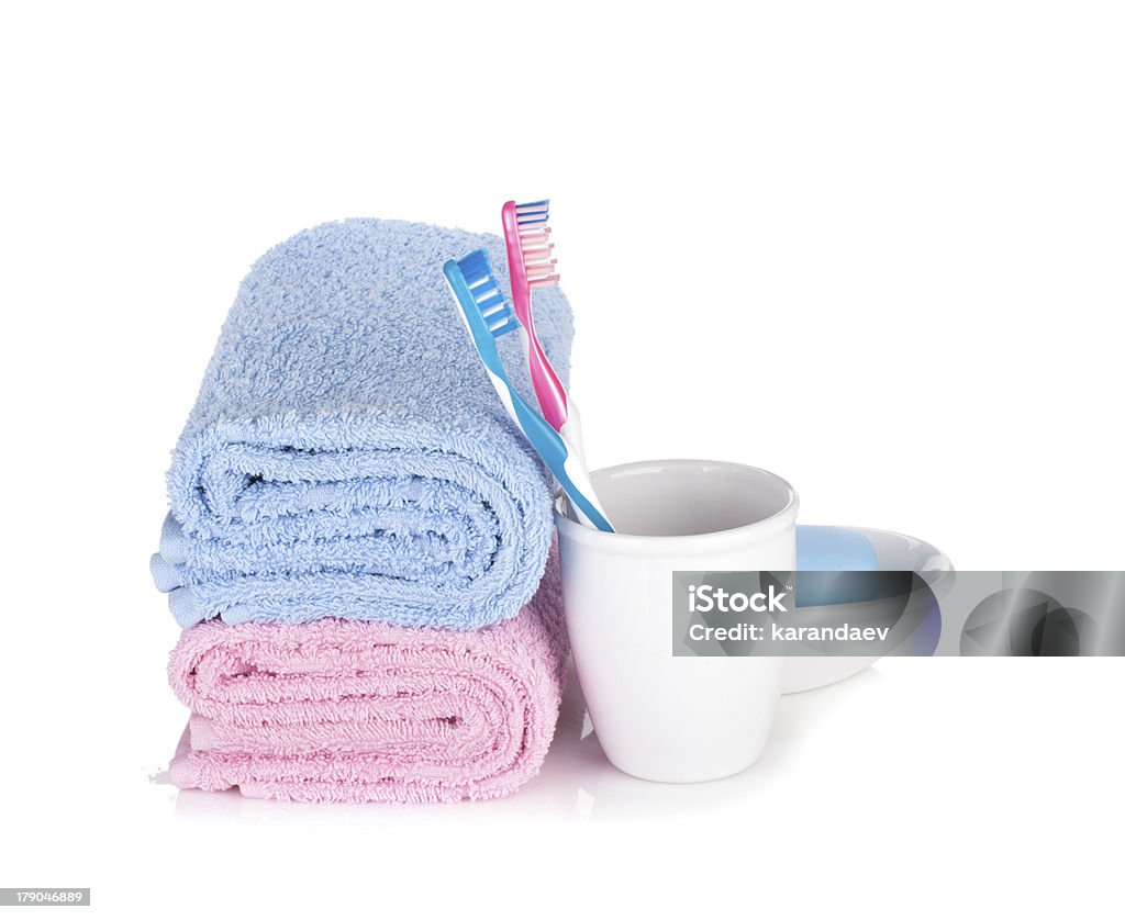 Szczoteczki do zębów, mydło, ręczniki i dwa - Zbiór zdjęć royalty-free (Bez ludzi)