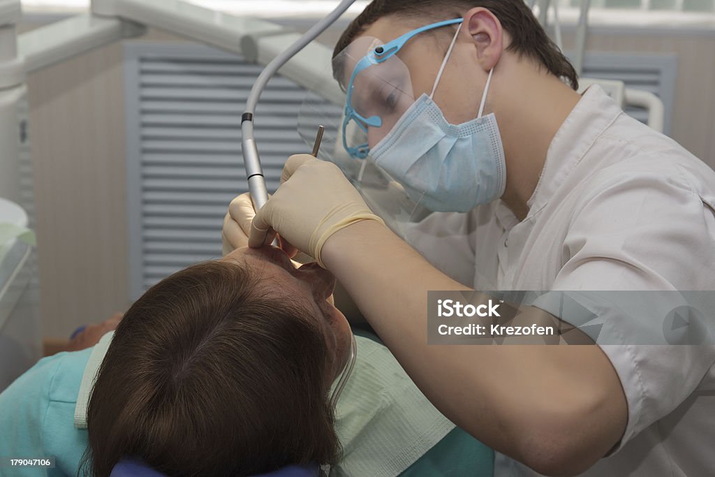 Dentiste - Photo de Adulte libre de droits