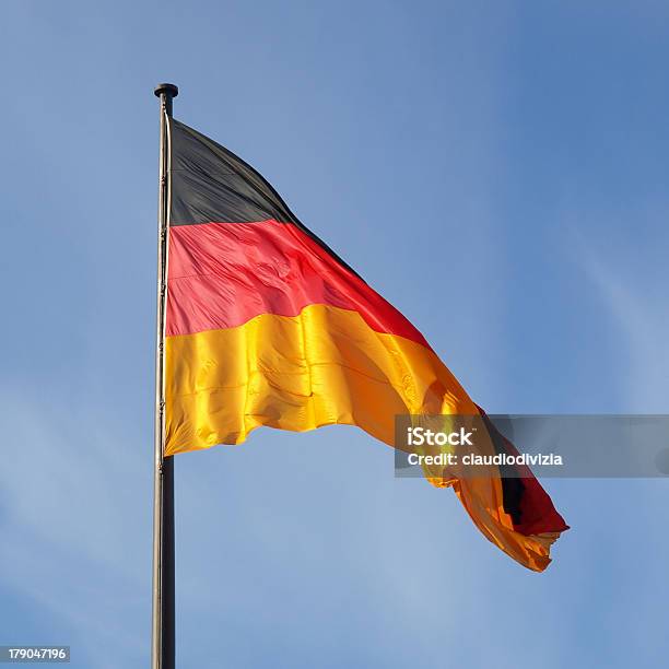 Bandiera Tedesca - Fotografie stock e altre immagini di Bandiera - Bandiera, Bandiera della Germania, Cultura tedesca