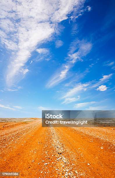 Australijski Outback Road - zdjęcia stockowe i więcej obrazów Australia - Australia, Australijski Outback, Bez ludzi