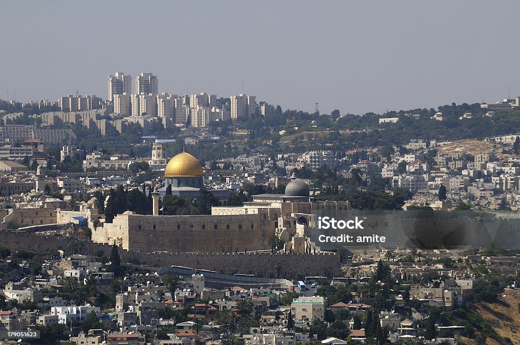 Jerusalén antigua y la nueva ciudad - Foto de stock de Asia Occidental libre de derechos