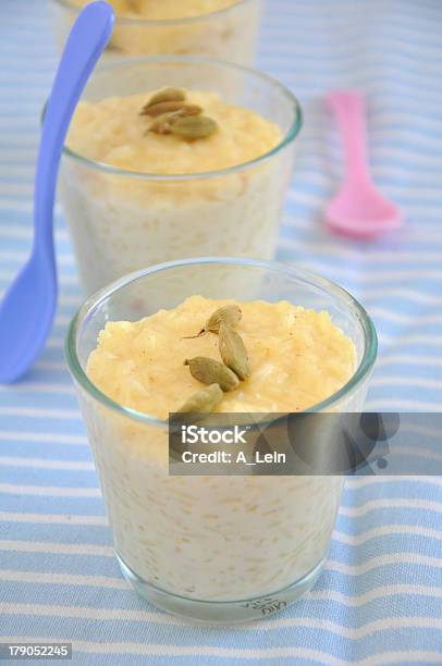 Milchreis Mit Kardamom Stockfoto und mehr Bilder von Konfitüre - Konfitüre, Reispudding, Bildkomposition und Technik