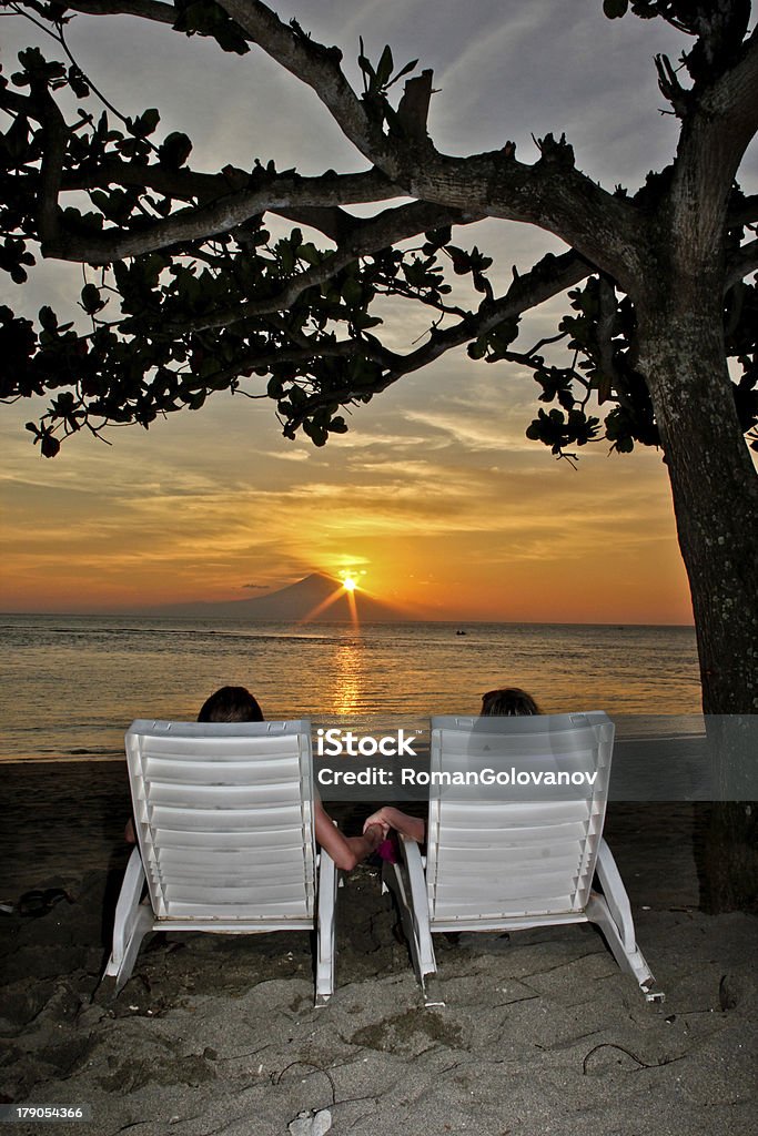 Romantique au coucher du soleil - Photo de Adulte libre de droits