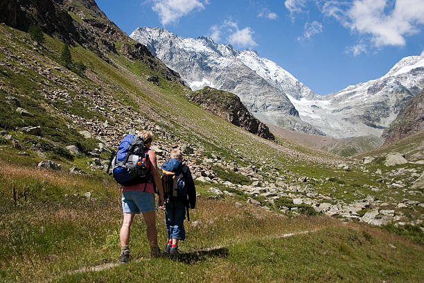 On their way to mountain refuge Nacamuli (Collon)