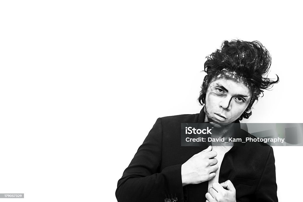 Молодой человек в макияжа - Стоковые фото Белый фон роялти-фри