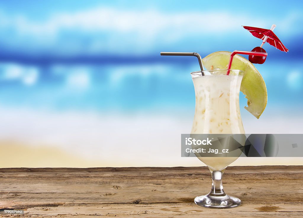 Cocktail estivi - Foto stock royalty-free di Albero