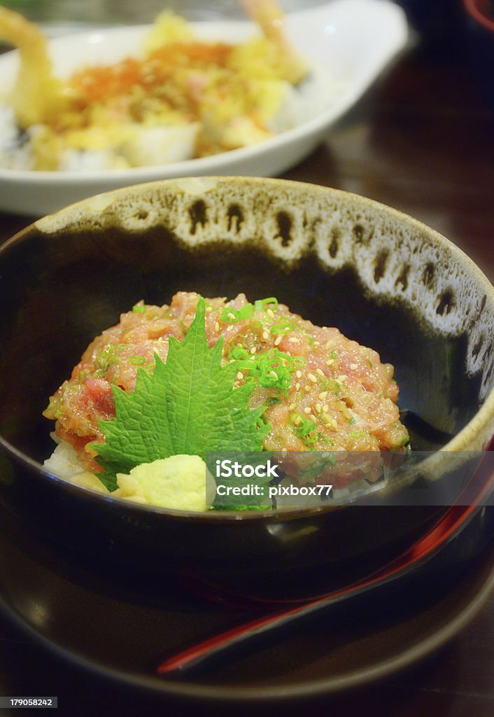Comida japonesa, arroz com Maguro peixes picados - Royalty-free Alimentação Saudável Foto de stock