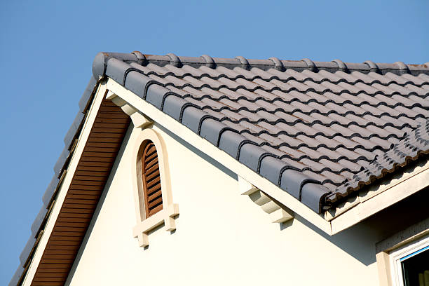 istock roof of a house 179060680