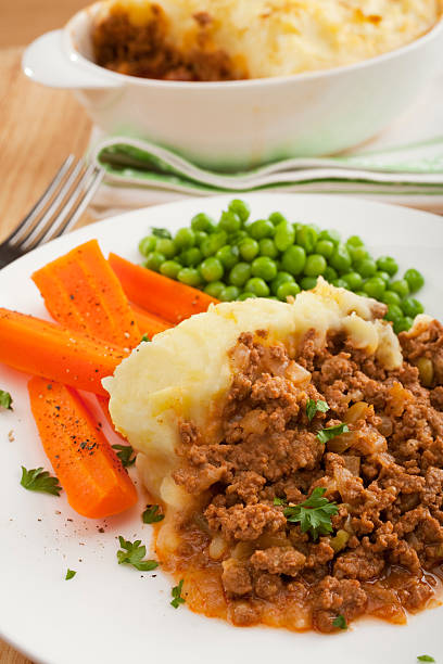 istock Shepherd's Pie with Carrots and Peas Plate 179061702