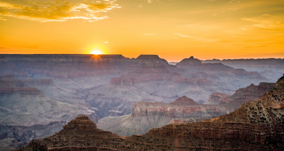 Sunrise at Grand Canyon seen from Mathers Point, South rim