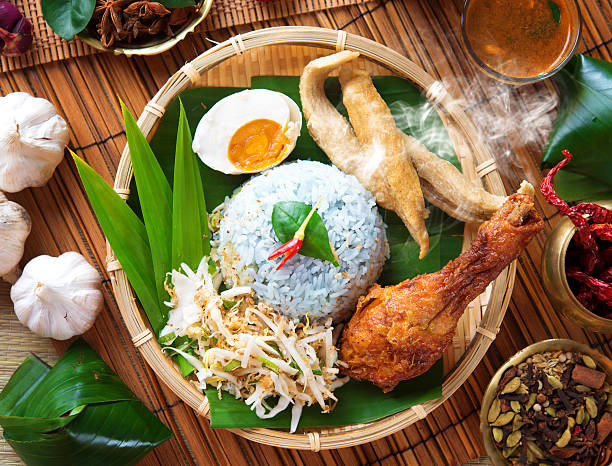 nasi kerabu - terengganu zdjęcia i obrazy z banku zdjęć