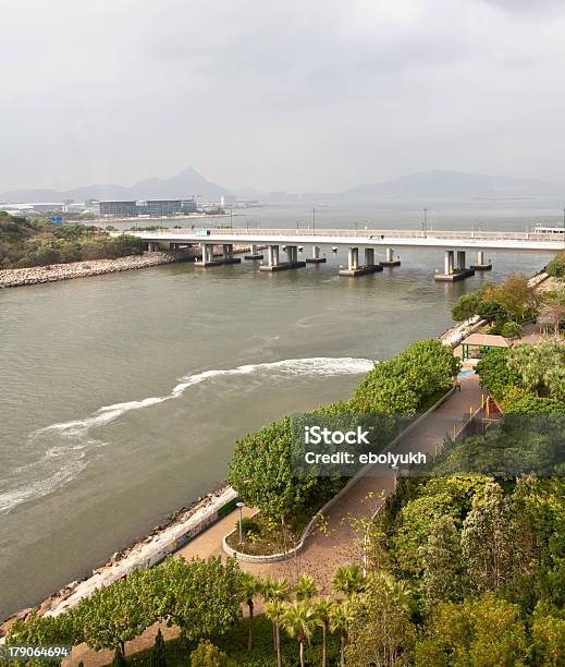 Foto de Dirty Rio Água Em Hong Kong e mais fotos de stock de Hong Kong - Hong Kong, Lixo, Ajardinado